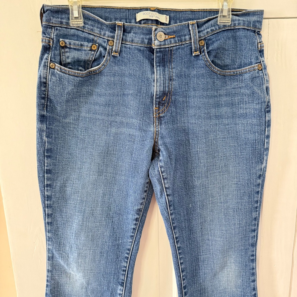 Levis 515 Bootcut Jeans Women's 10 S/C Medium Wash Denim Blue 515-0217 - Picture 3 of 9